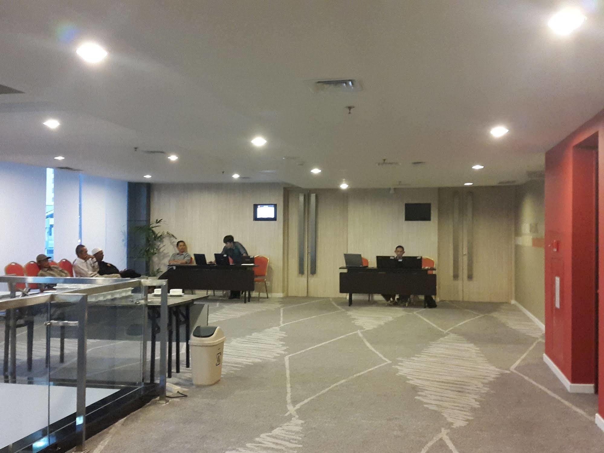 Ibis Surabaya City Center Zewnętrze zdjęcie
