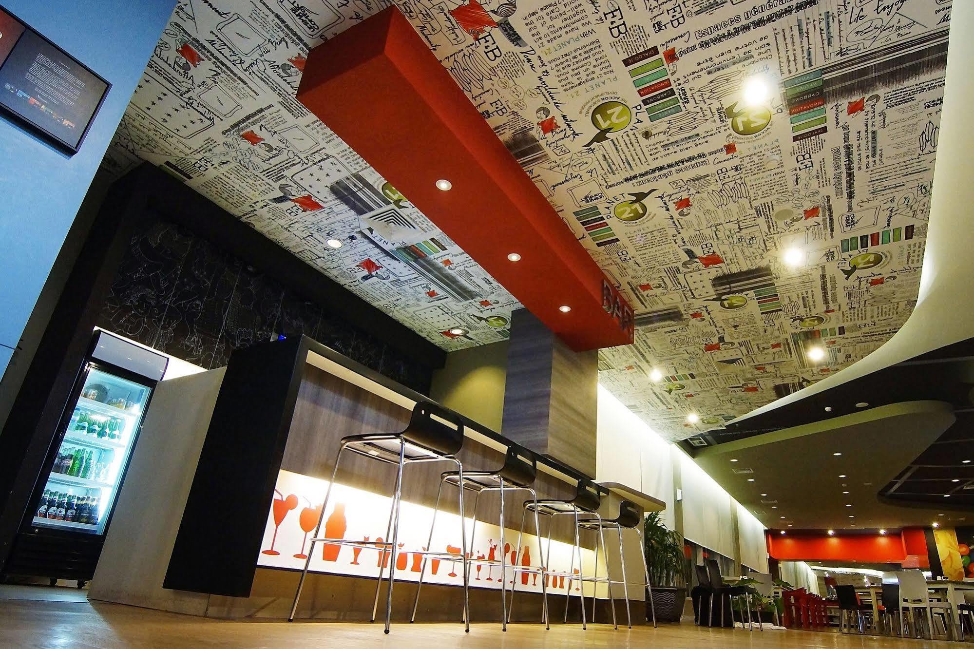 Ibis Surabaya City Center Zewnętrze zdjęcie